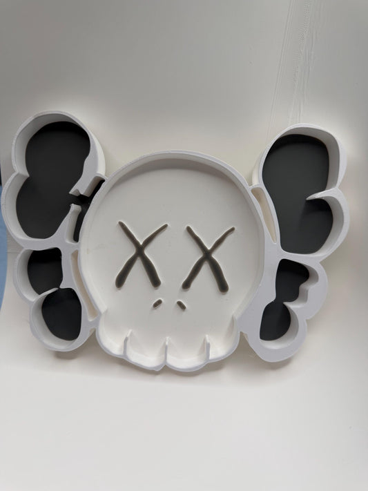 Street Art Skull Tray | Kaws Inspired Wall Decor | Color Customizable 3D Printed Catchall Organizer