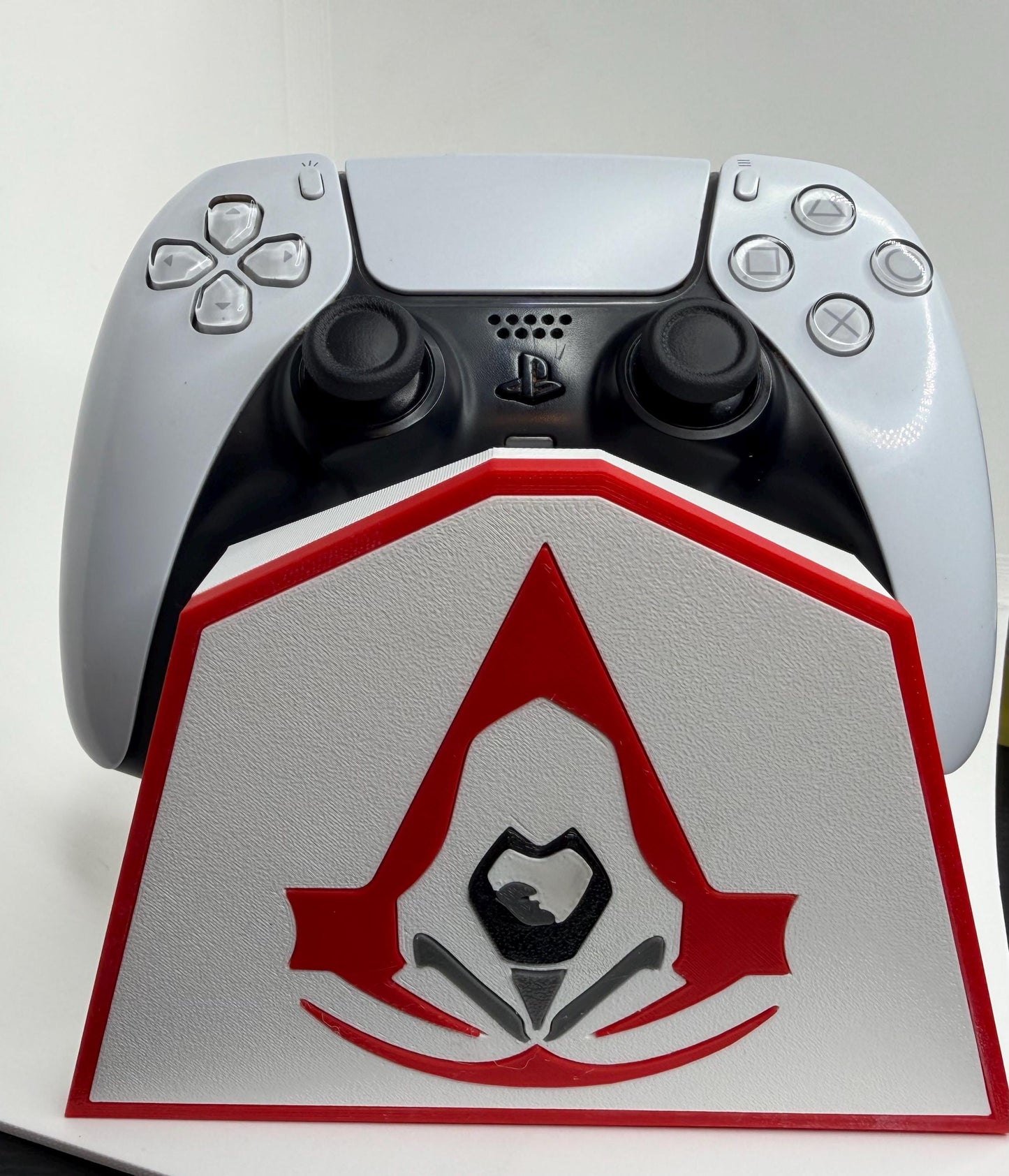 Assassin’s Creed PS5 Controller Holder | Gaming Desk Organizer Stand | Display Dock for PS5, Xbox & Switch Controller