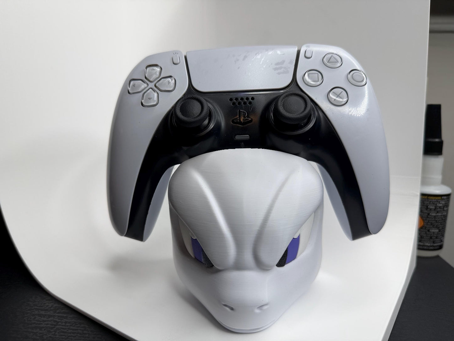 Mewtwo Inspired PS5 Controller Holder | Anime Gaming Desk Stand | Futuristic Controller Dock for PS5, Xbox & Switch